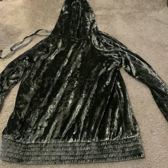 Green velvet jacket - Picture 2 of 2